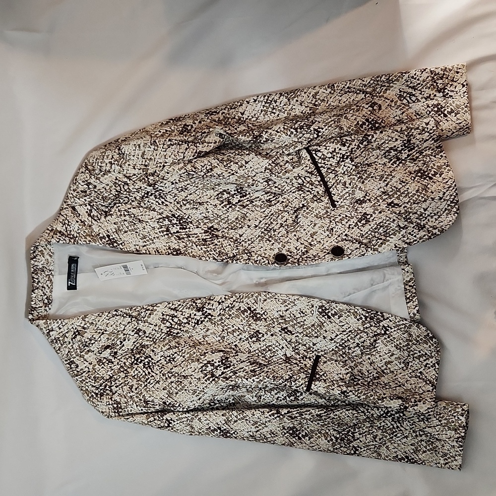 Snake print Brown/white Blazer Size 6